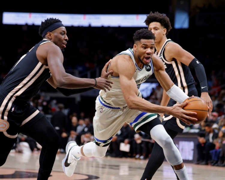 开云在线开户-周三竞彩篮球强档：老鹰状态正佳 雄鹿急需调整